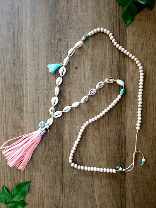 Coastal Dream Necklace with Shells and Wooden Beads