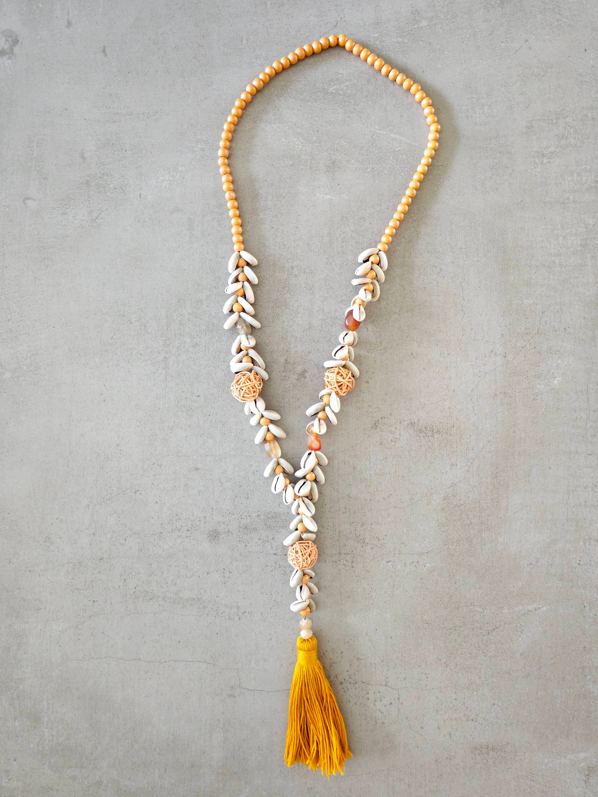 Sunlit Shores Necklace with Seashells and Wooden Beads